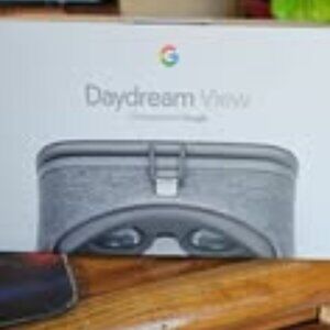 Google Daydream View VR headset in Slate color